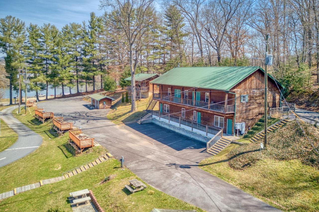 Campground Apts Lake Junaluska Номер фото