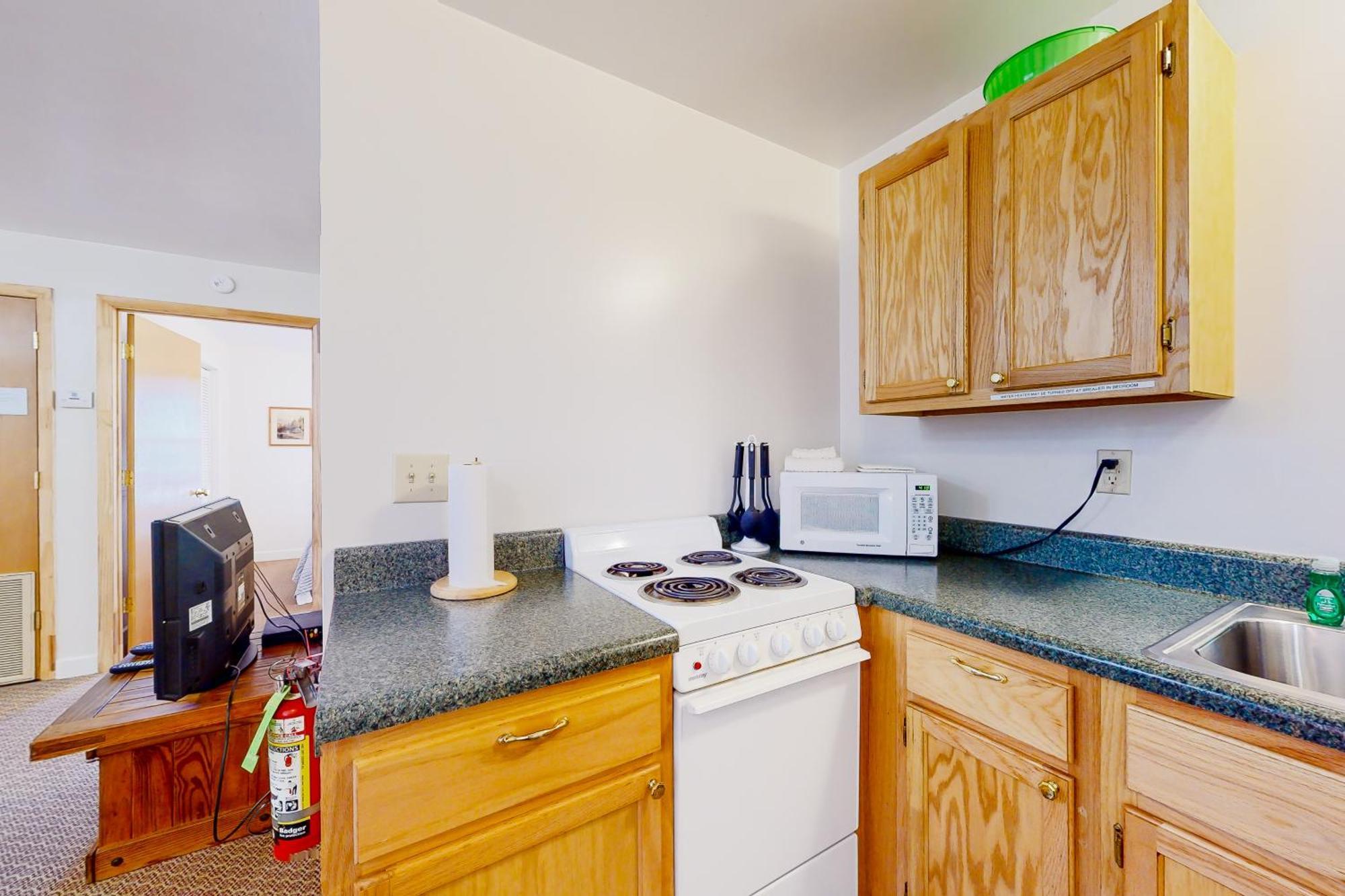 Campground Apts Lake Junaluska Номер фото