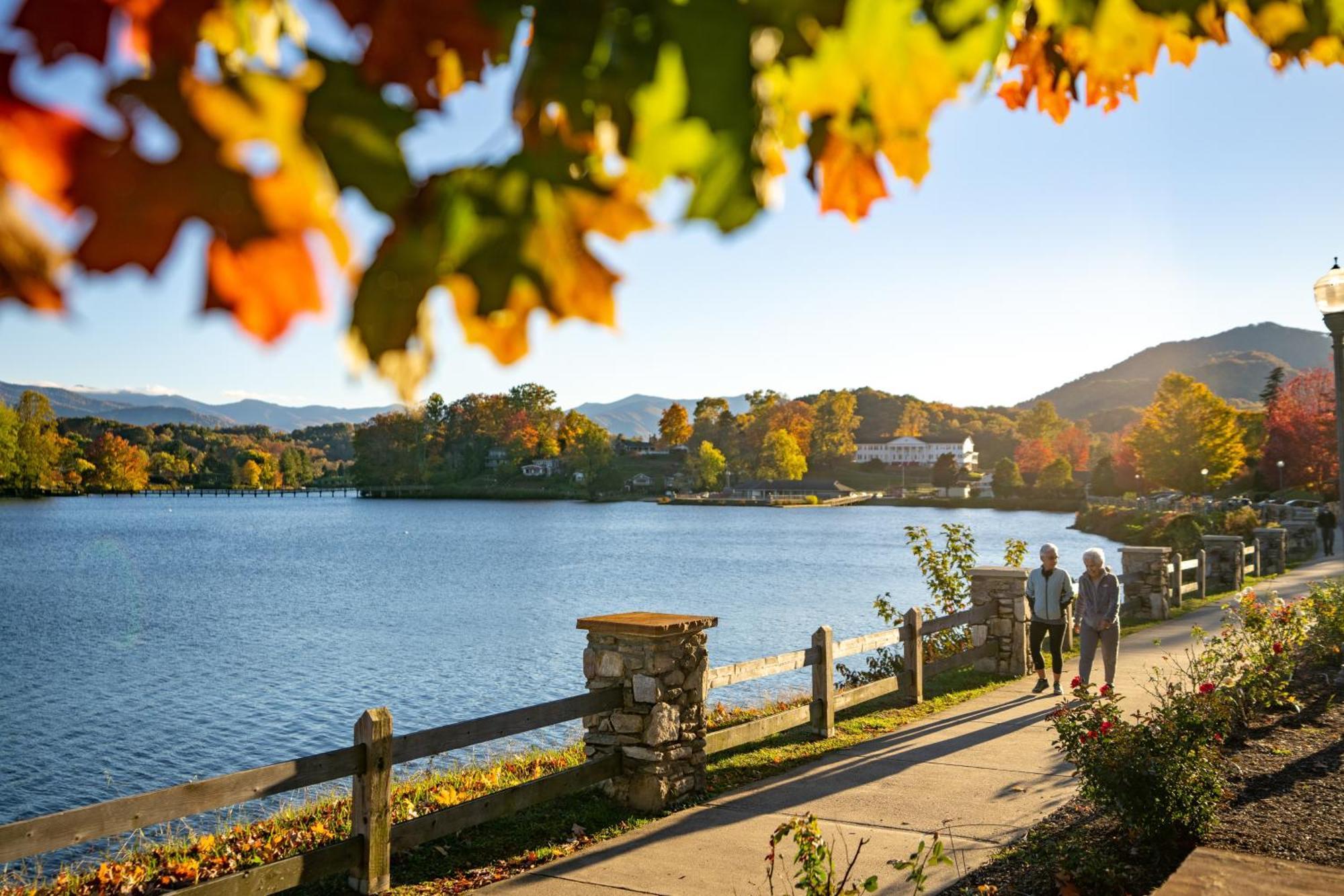 Campground Apts Lake Junaluska Номер фото