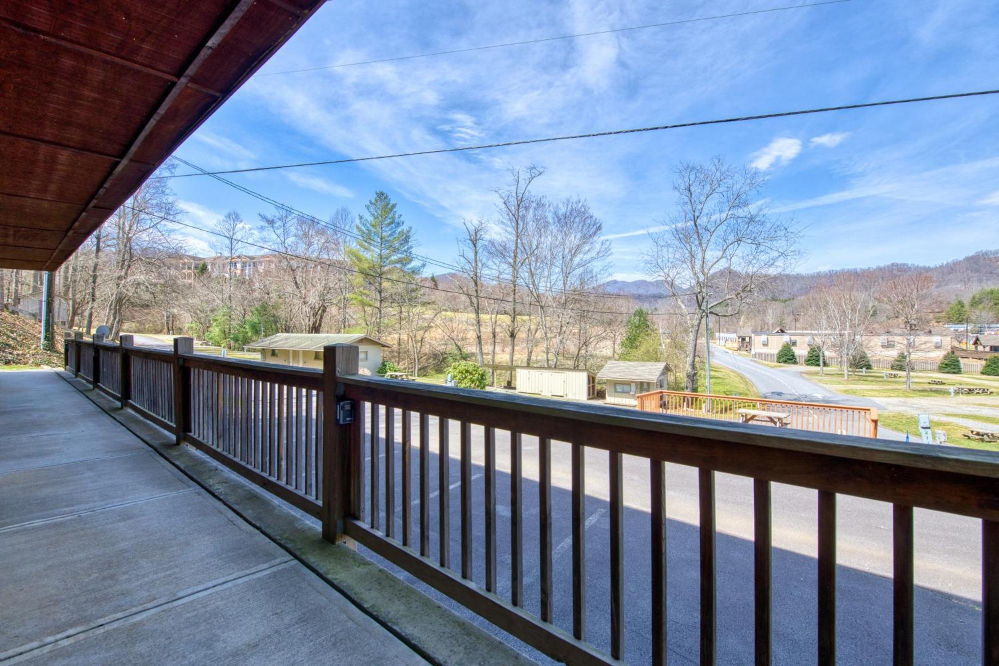 Campground Apts Lake Junaluska Номер фото