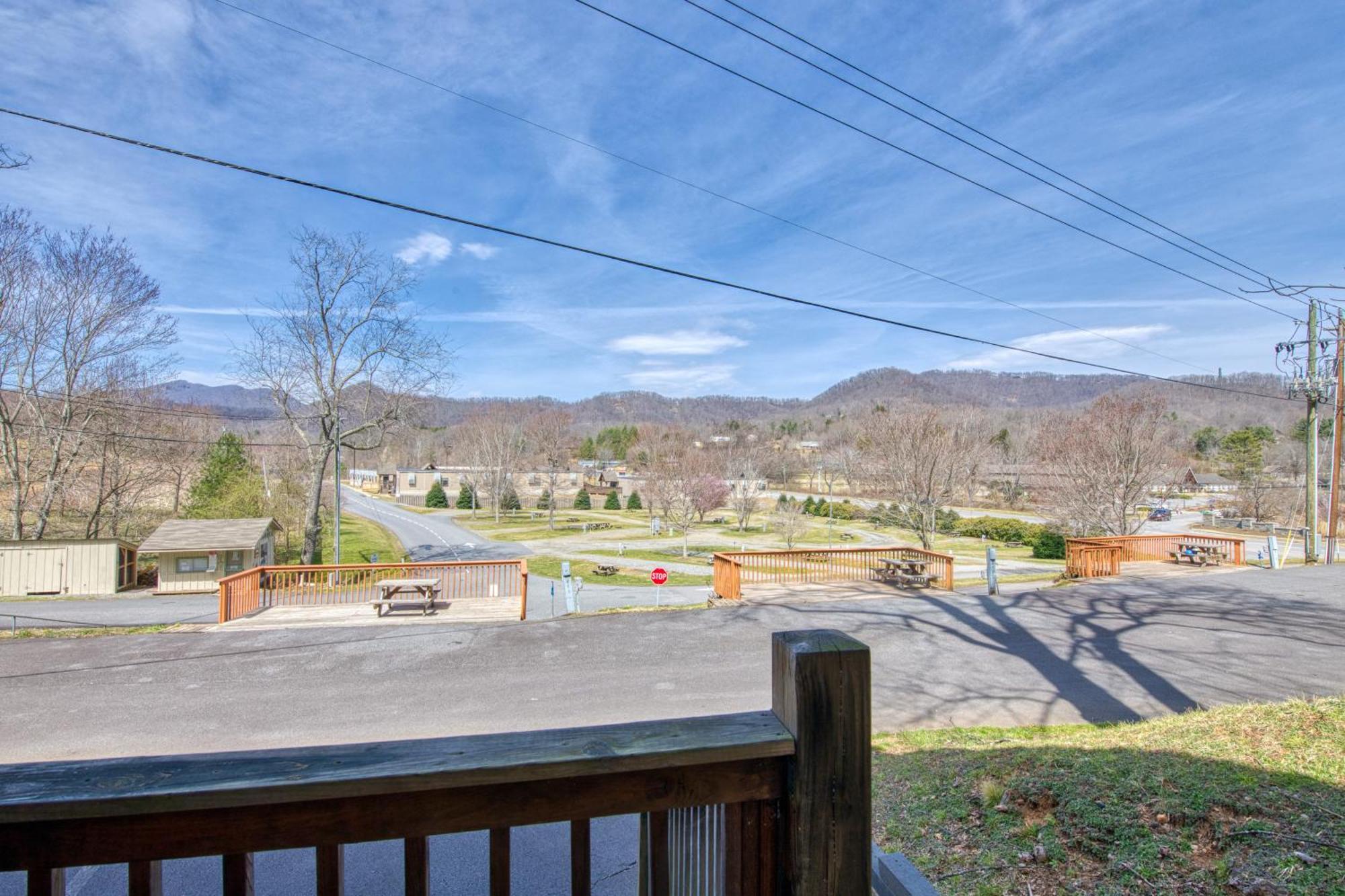 Campground Apts Lake Junaluska Номер фото