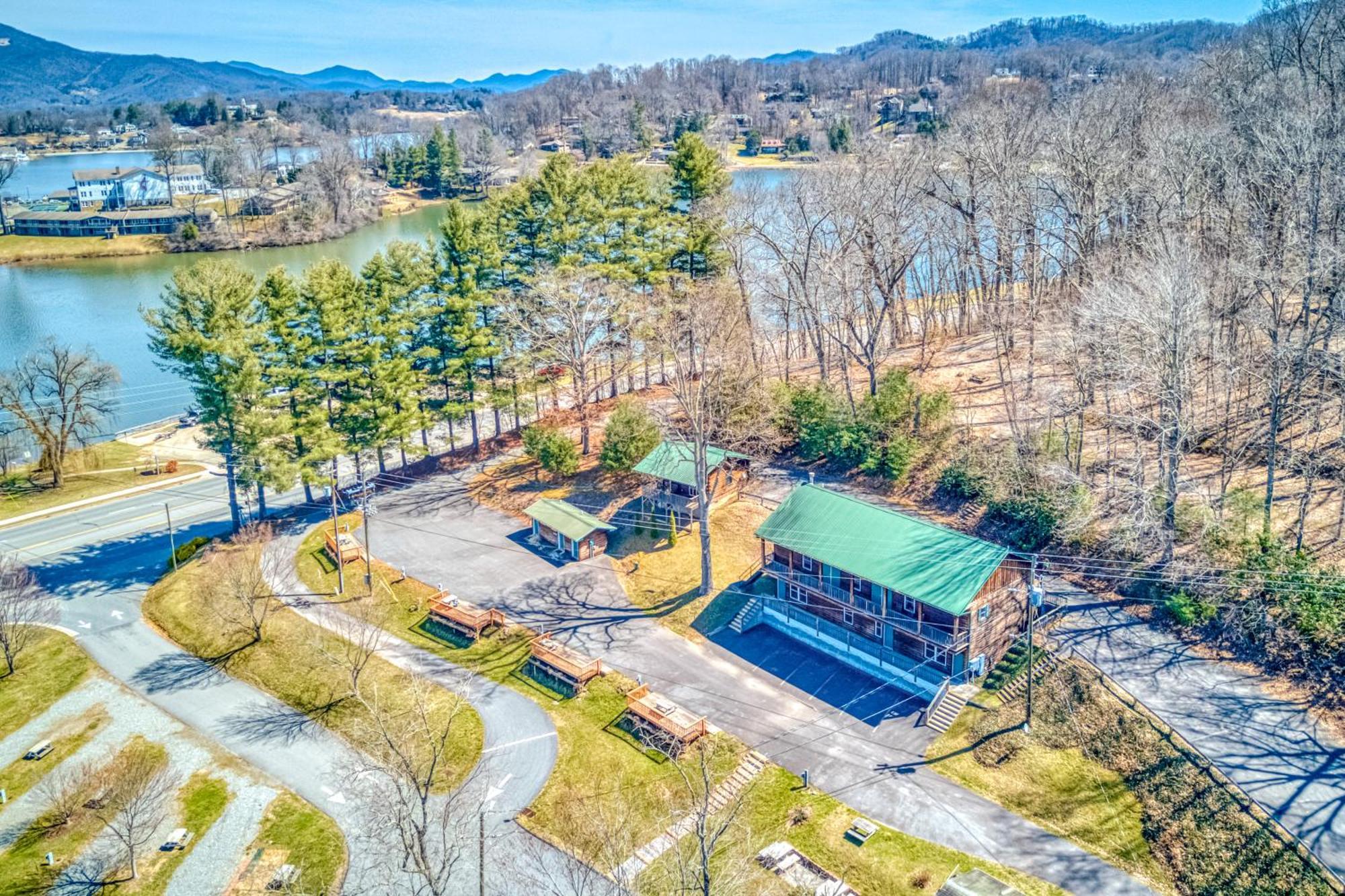 Campground Apts Lake Junaluska Номер фото