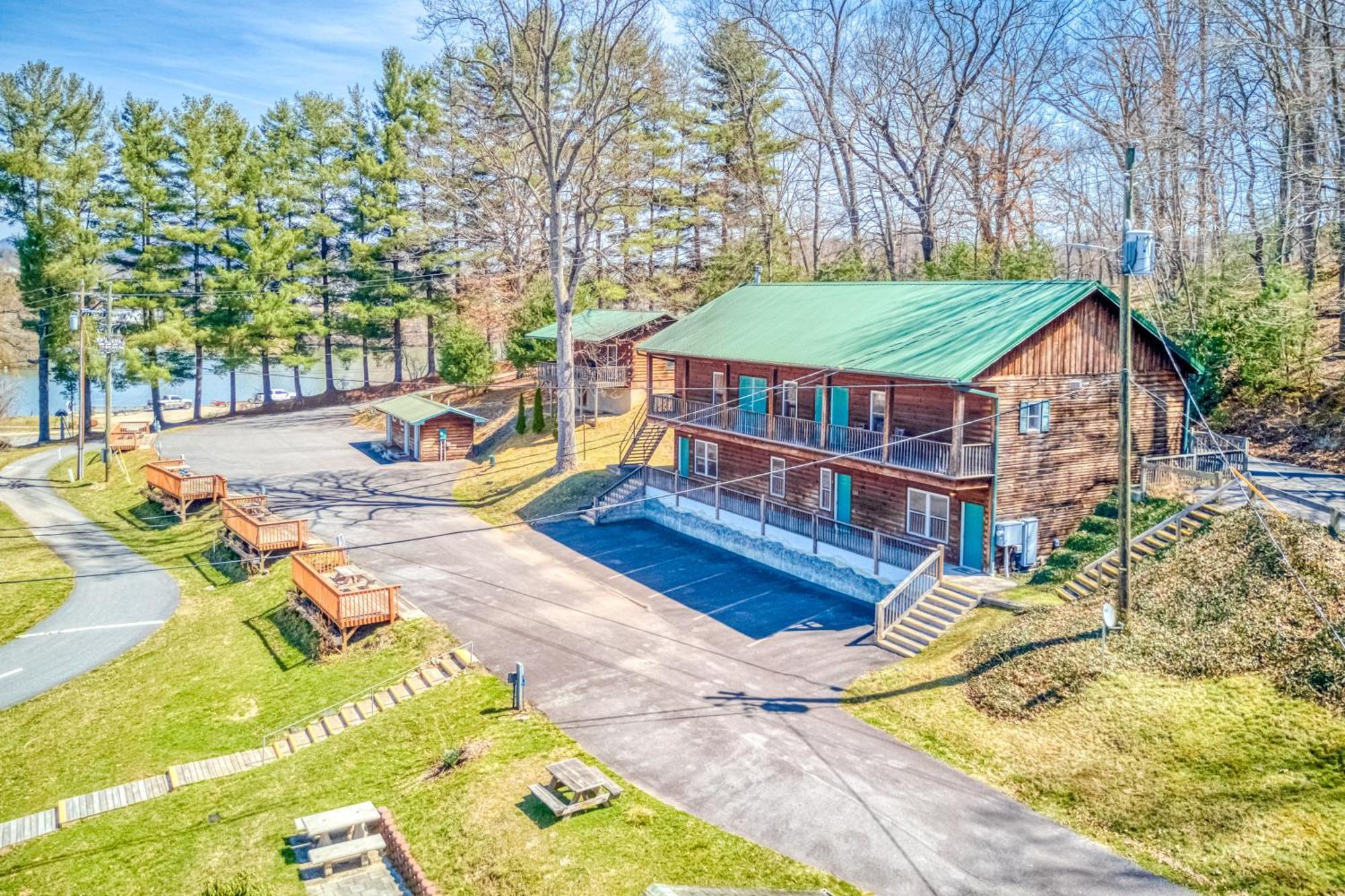 Campground Apts Lake Junaluska Номер фото